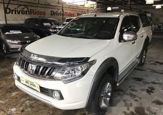 Selling Mitsubishi Strada 2017 Manual Diesel 