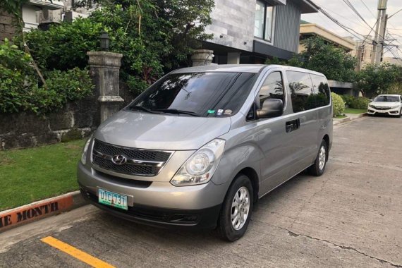 Selling Grey Hyundai Starex 2012 Van Manual Diesel 