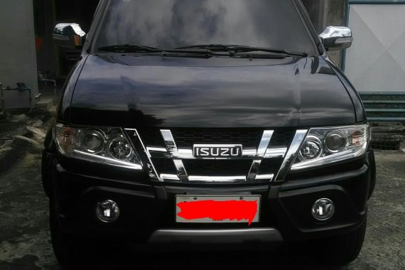 Black 2014 Isuzu Sportivo Manual Diesel for sale 