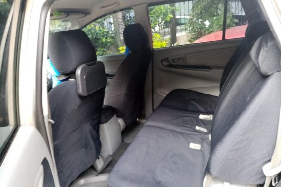 Used 2011 Toyota Innova at 90000 km for sale 