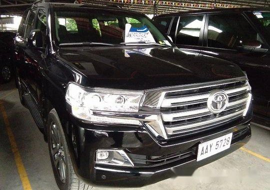 Sell Black 2015 Toyota Land Cruiser at 24622 km