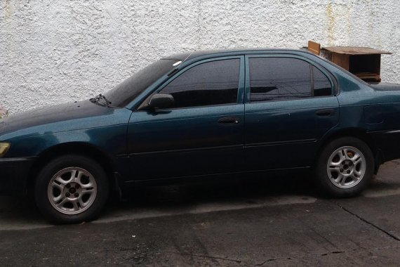 Selling Used Toyota Corolla 1995 at 169000 km 