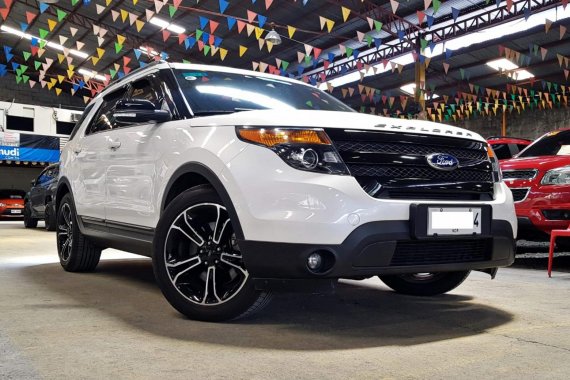 Sell White 2015 Ford Explorer at 25000 km in Quezon City 