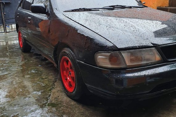 Selling Black Nissan Sentra 1996 Manual in Metro Manila 