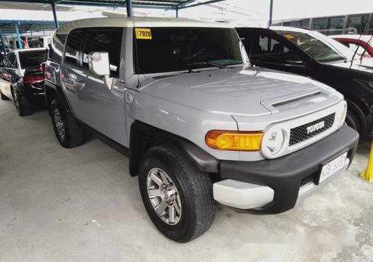 Selling Silver Toyota Fj Cruiser 2016 in Makati 