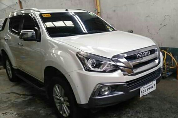 Sell White 2018 Isuzu Mu-X at 20000 km in Quezon City 