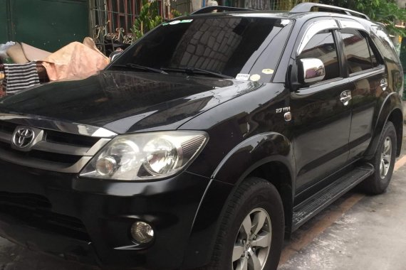 Selling Black Toyota Fortuner 2007 Automatic Gasoline 