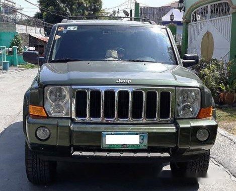 Green Jeep Commander 2008 at 109000 km for sale 