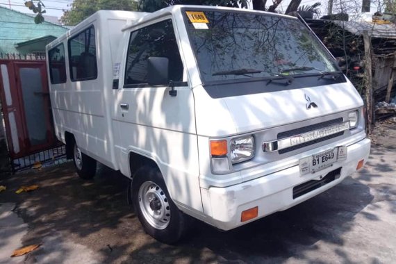 Sell White 2017 Mitsubishi L300 Manual Diesel in Las Pinas 