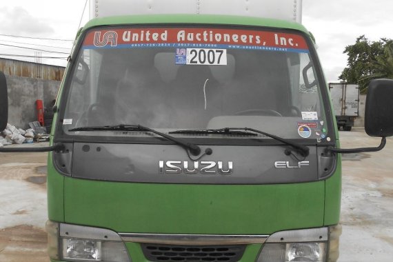 Selling 2006 Isuzu Elf in Valenzuela 