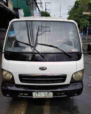 Selling White Kia Kc2700 2004 in Manila 