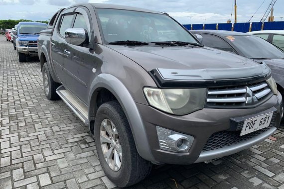 2011 Mitsubishi Strada for sale in Cavite