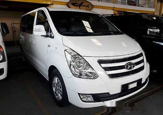 Selling Hyundai Grand Starex 2016 at 26232 km 