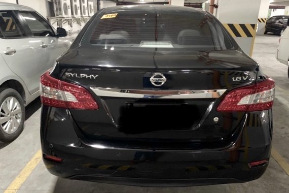 Selling Black Nissan Sylphy 2018 at 17000 km 