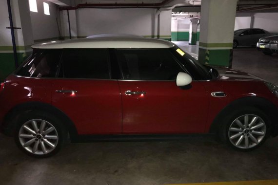 Selling Red Mini Cooper 2017 at 9000 km in Quezon City 