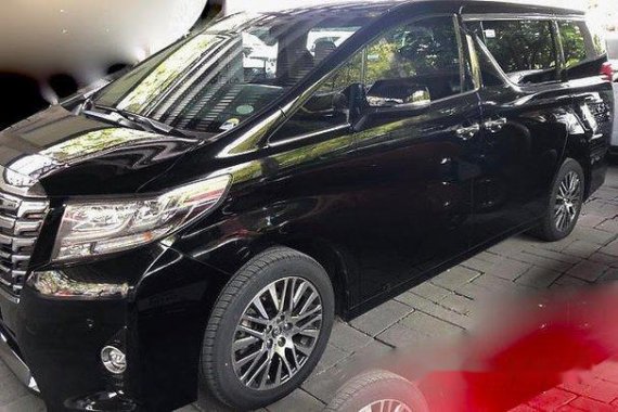 Black Toyota Alphard 2016 at 23000 km for sale