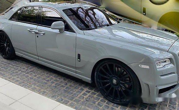 Selling Rolls-Royce Ghost 2016 at 19000 km 