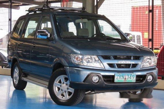 Sell Blue 2008 Isuzu Crosswind at 88000 km