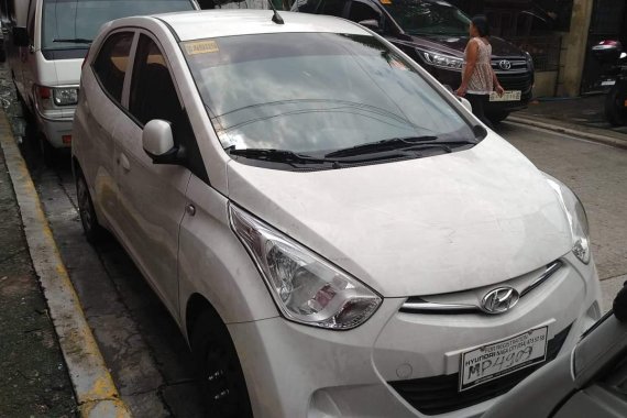 Selling White Hyundai Eon 2016 Manual at 39000 km 