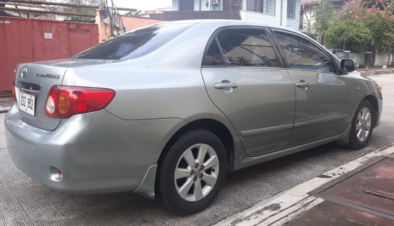 Used Toyota Altis 2009 at 77000 km for sale 