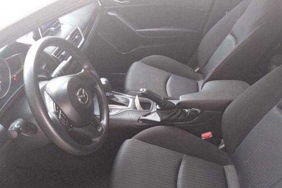 Selling 2nd Hand Mazda 3 2016 Automatic in Angeles 