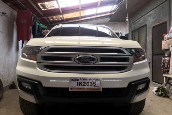 Used 2016 Ford Everest at 22000 km for sale 
