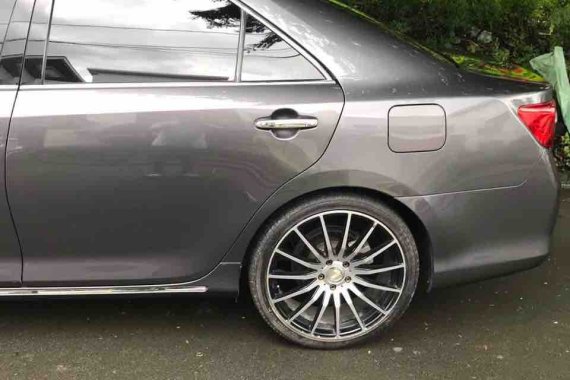 Used 2013 Toyota Camry for sale in Quezon City 