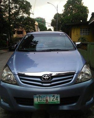 Sell Blue 2012 Toyota Innova Automatic Diesel at 6000 km 