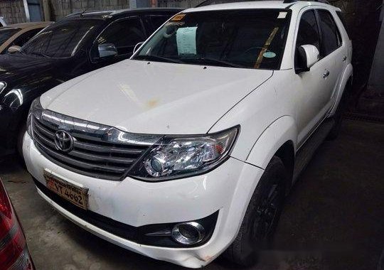 White Toyota Fortuner 2016 at 24000 km for sale 