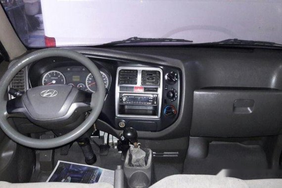 Used Hyundai H-100 2016 at 44000 km for sale in Manila