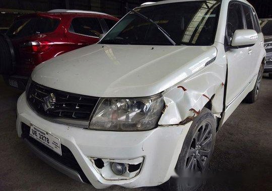 Selling White Suzuki Grand Vitara 2017 in Makati 