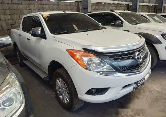 White Mazda Bt-50 2016 for sale in Makati 