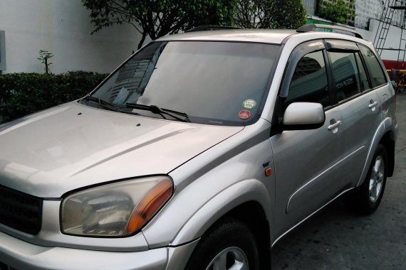 Selling 2nd Hand Toyota Rav4 2003 Manual in Metro Manila 