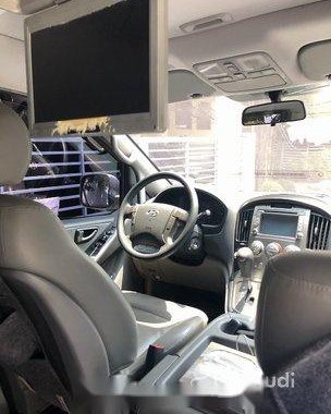 Silver Hyundai Starex 2015 Automatic Diesel for sale 
