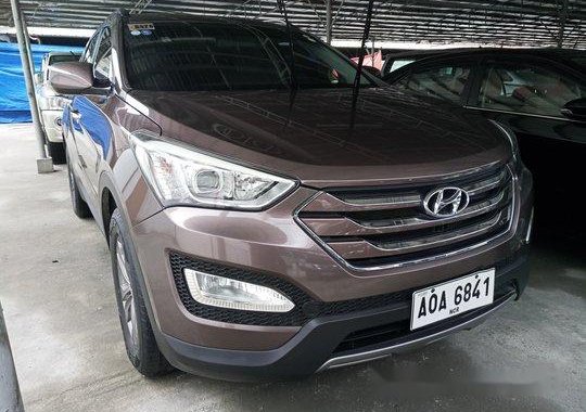 Brown Hyundai Santa Fe 2015 for sale 