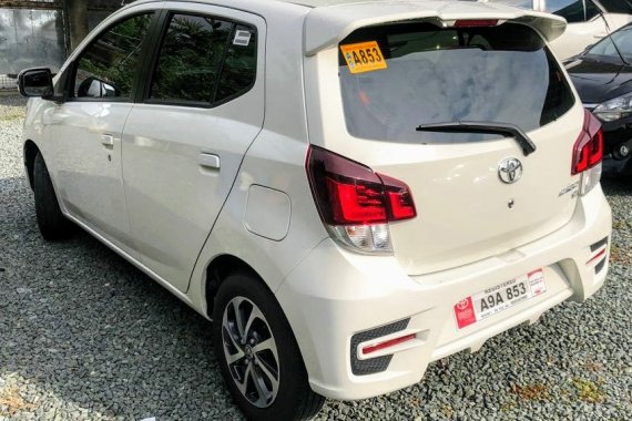 Selling White Toyota Wigo 2019 Hatchback at 5000 km 