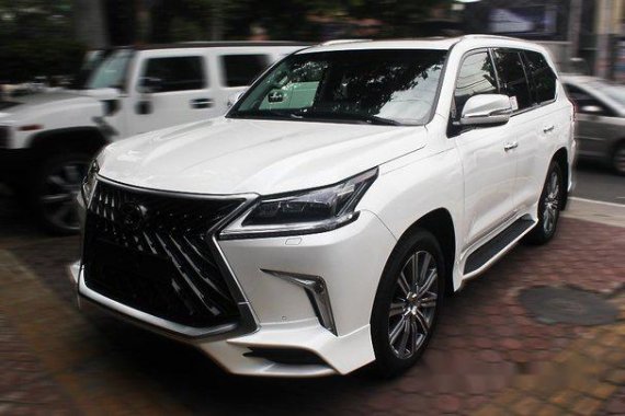 White Lexus Lx 570 2018 Automatic Gasoline for sale 