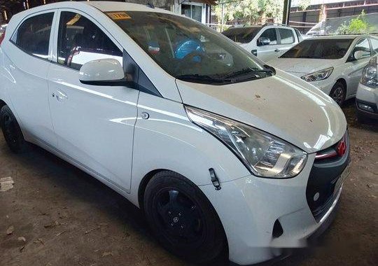 Selling White Hyundai Eon 2018 