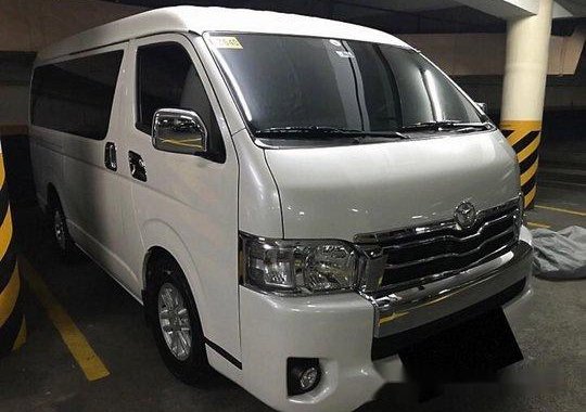 Sell White 2018 Toyota Hiace at 5000 km 