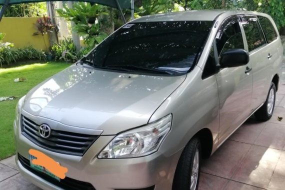 2012 Toyota Innova for sale in Cebu 