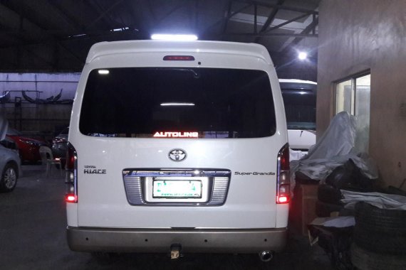 Used 2013 Toyota Hiace Automatic Diesel for sale in Makati 