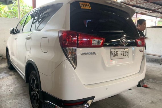 White Toyota Innova 2019 for sale in Quezon City