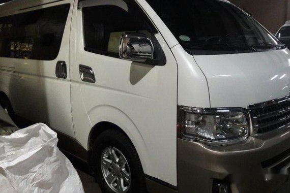 Sell White 2013 Toyota Hiace in Makati