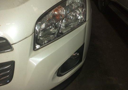 Sell White 2016 Chevrolet Trax Automatic Gasoline at 23000 km 