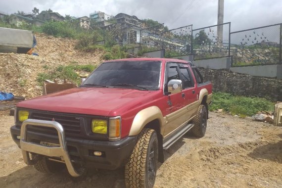 1996 Mitsubishi Strada for sale in La Trinidad