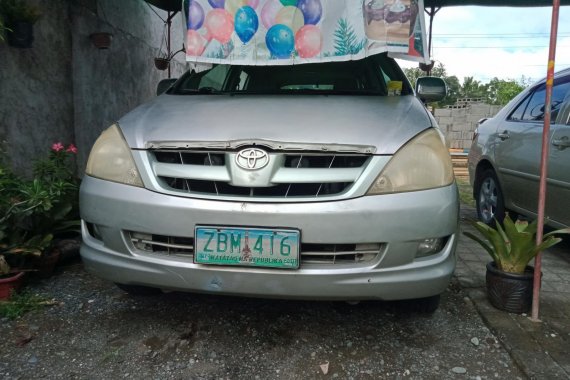 Used Toyota Innova 2005 for sale in Solano