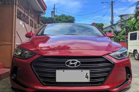 Selling Red Hyundai Elantra 2016 at 27000 km 