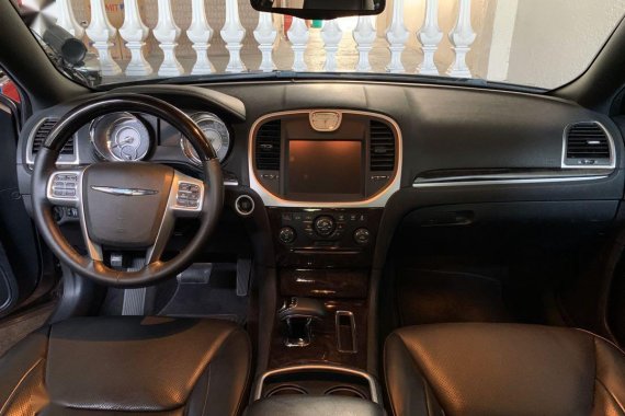 2013 Chrysler 300c for sale in Quezon City