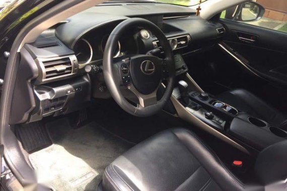 2nd-Hand Lexus Is 2014 for sale in General Trias