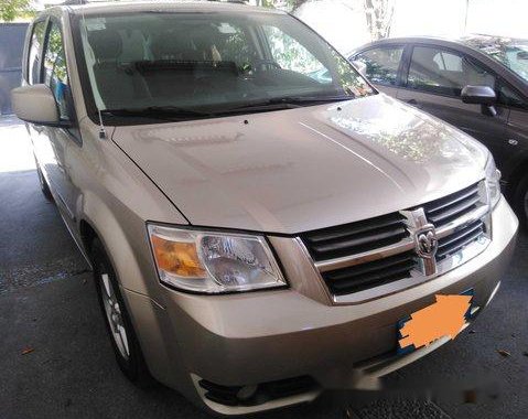 Sell Beige 2009 Dodge Caravan at Automatic Gasoline at 100000 in Manila